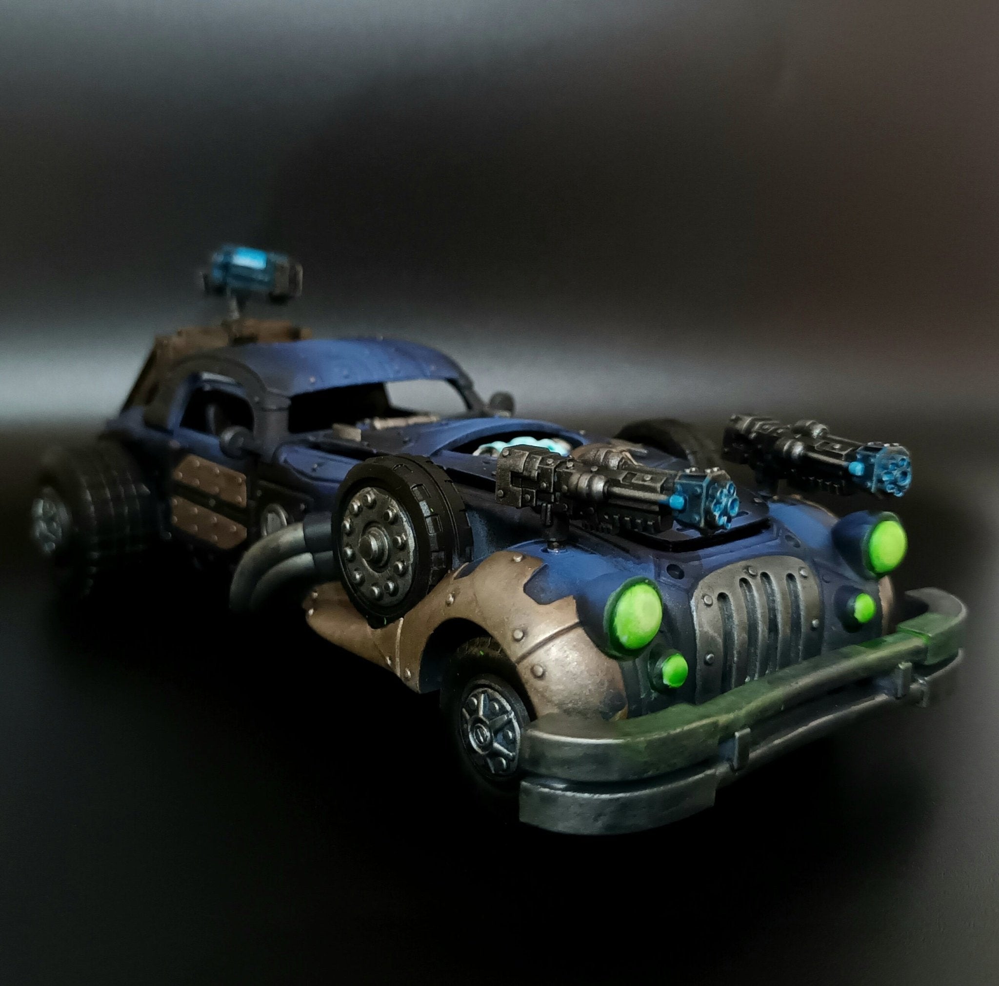 Silent Spectres Gang - Classic Racer Angelika (1) - Tabletop Miniatures - ProxiesAU